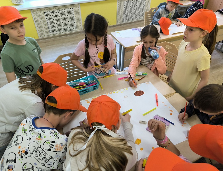 Да здравствуют каникулы, да здравствует "СЮРПРИЗ"