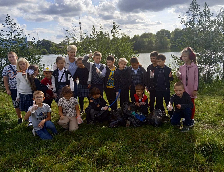 Эко-волонтёрская акция «Всемирный День морей: за чистые водоёмы!»