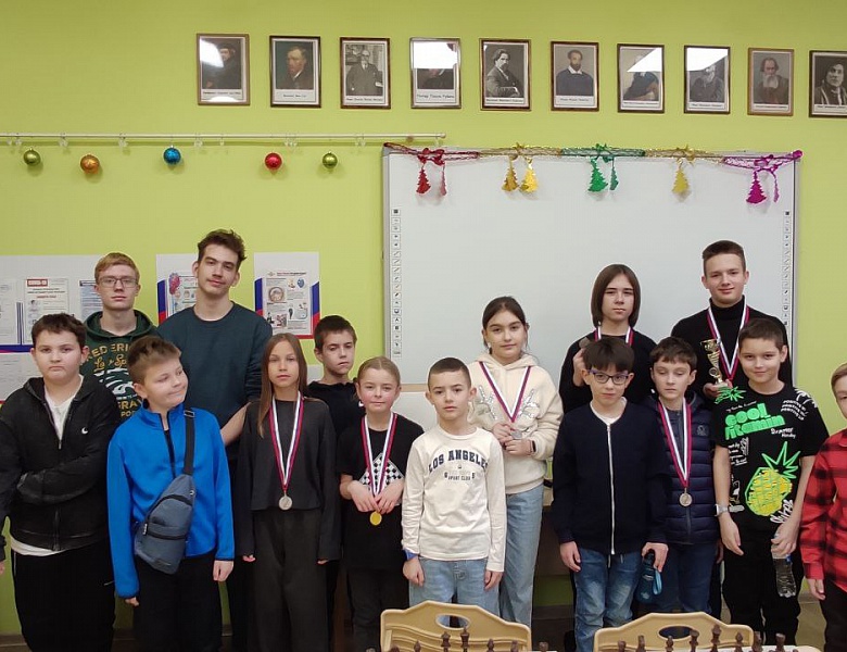 Итоги шахматного турнира,  посвященного 57-й годовщине со дня образования ДЮЦ "На Комсомольской"