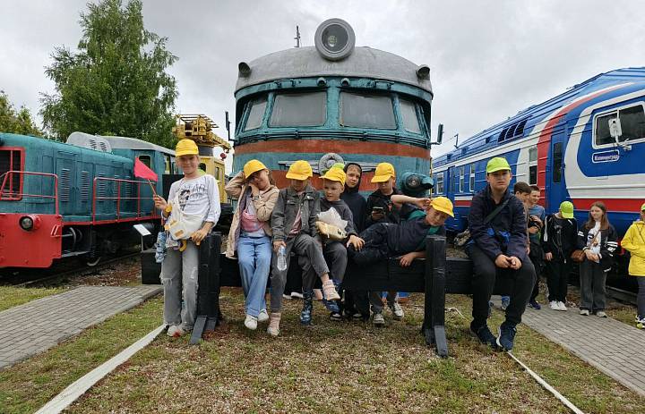 Ребята лагеря "Сюрприз" посетили музей РЖД-Центр сохранения исторического наследия.