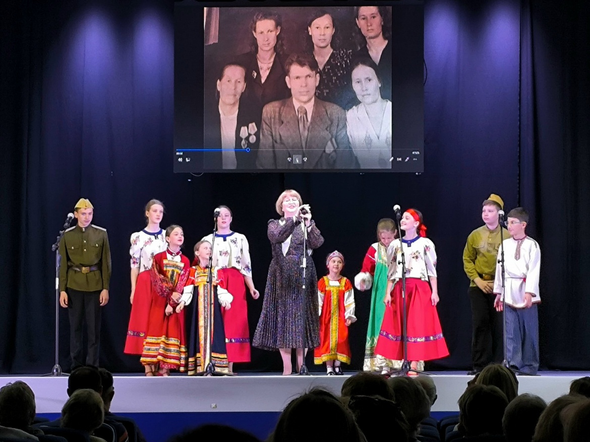 Музыкальный спектакль "Калининград — мой край родной" от ансамбля "Забавушка"