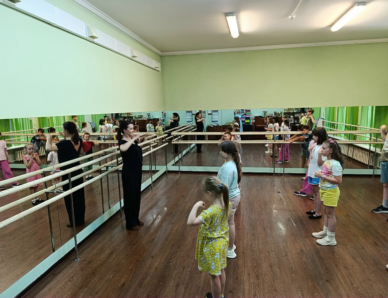 День второй в Детской творческой мастерской «Академия звезд»