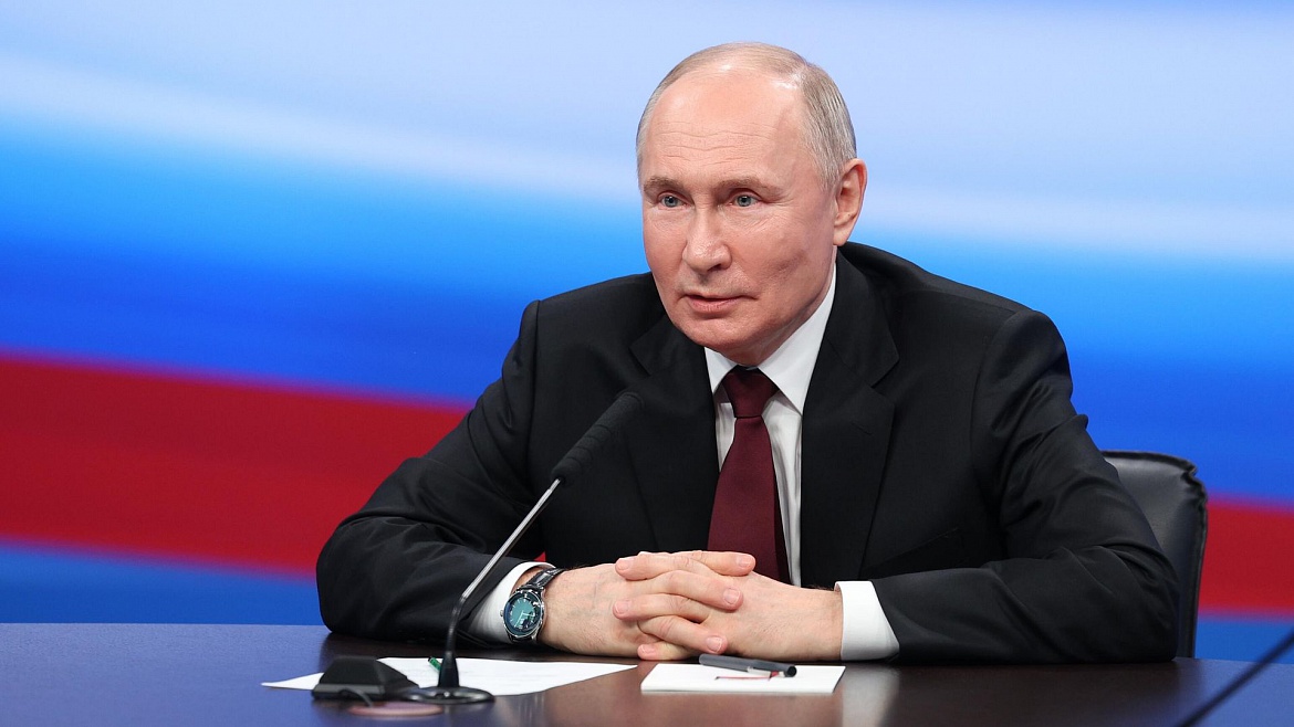 С праздником, Владимир Владимирович! 