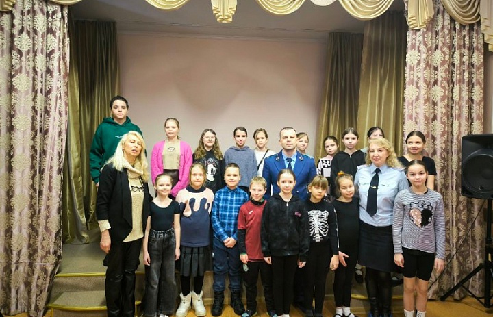 Встреча с заместителем прокурора прокуратуры Центрального района и старшим инспектором по делам несовершеннолетних