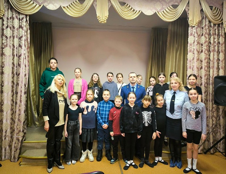 Встреча с заместителем прокурора прокуратуры Центрального района и старшим инспектором по делам несовершеннолетних