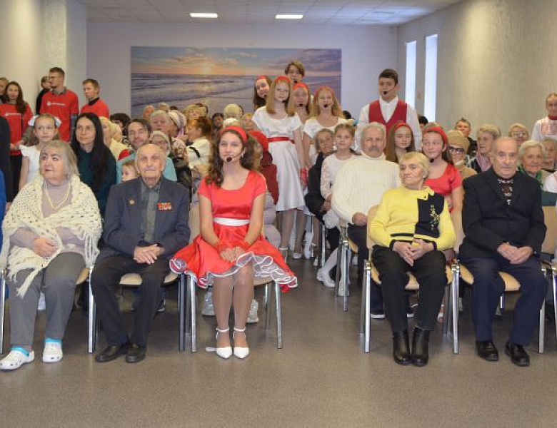 Праздничная программа «МАМА-главное слово в каждой судьбе!», посвящённая Дню Матери. 