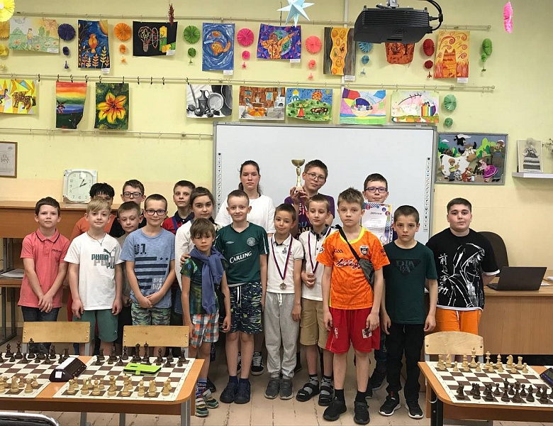 Чемпионы  шахматного турнира, посвященного 79-годовщине Победы в Великой Отечественной войне