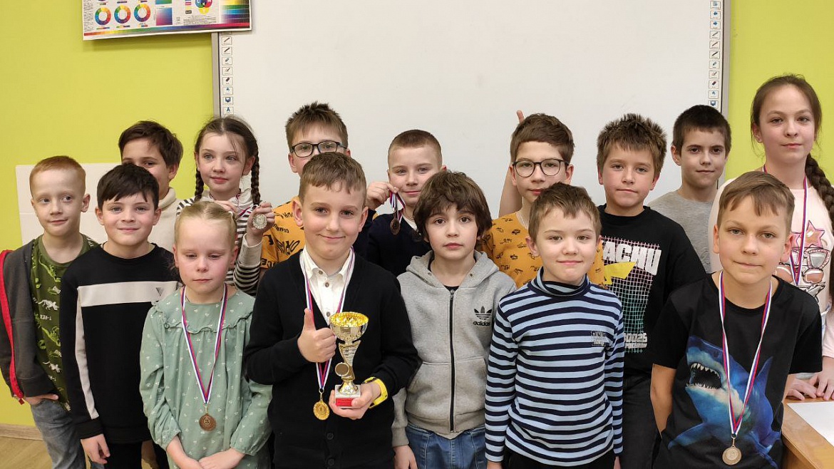 Результаты турнира в группе В по быстрым шахматам, среди шахматистов, не имеющих спортивных разрядов, с обсчетом рейтинга и разрядной нормой