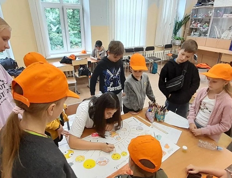 Вторая смена лагеря "Сюрприз" открыла свои двери для ребят 