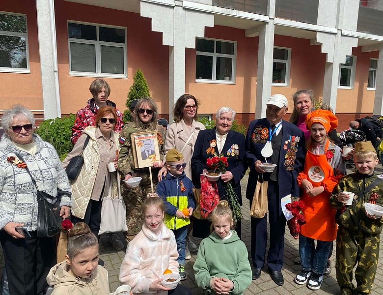 Встречая Победный май