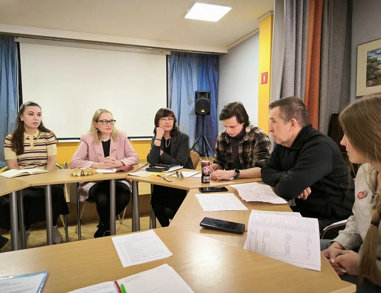 Круглый стол «Итоги проведения Конкурса «Я и театр»- 2026. Перспективы развития театрального творчества  в образовательном пространстве».