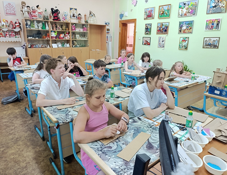Академия звёзд 2-я смена начала свою работу