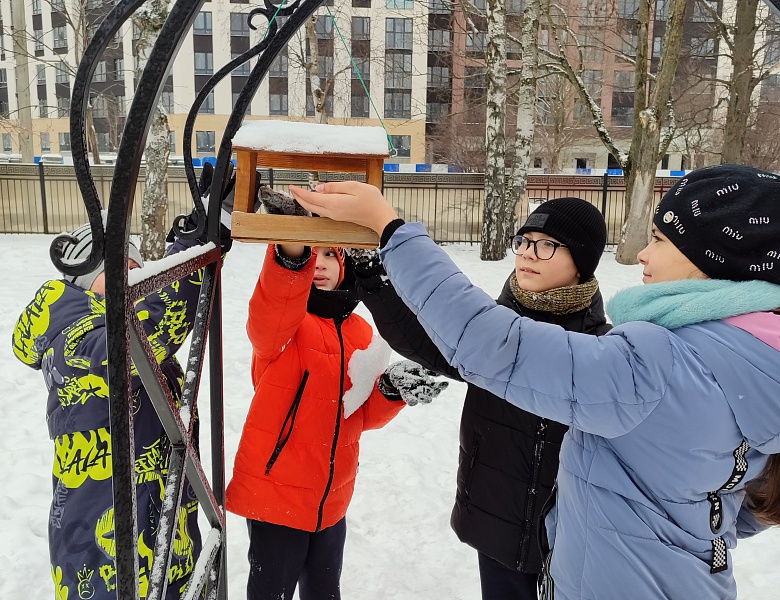 Экологическая акция «Поможем зимующим птицам!»