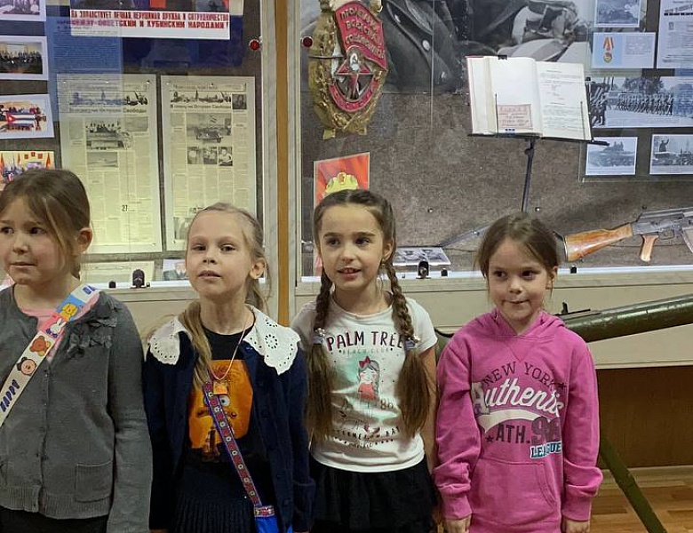 Ансамбль народной песни "Забавушка" в Музее Боевой Славы