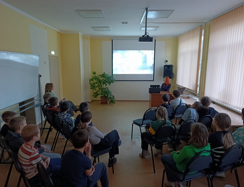 Блокадной вечности страницы…