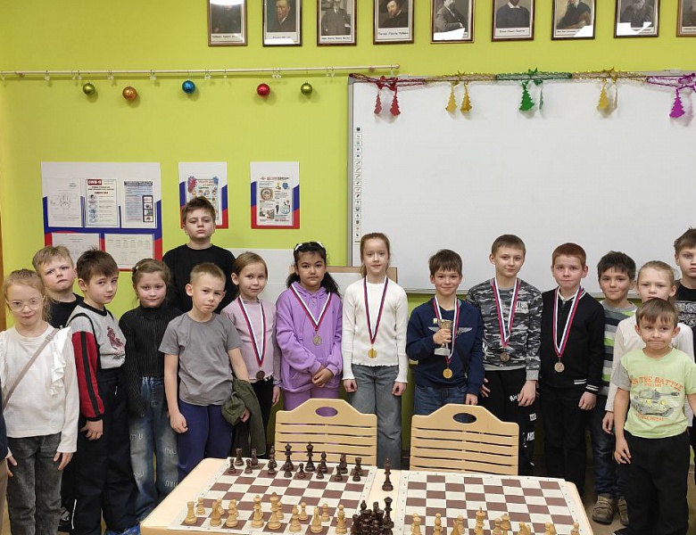 Итоги шахматного турнира,  посвященного 57-й годовщине со дня образования ДЮЦ "На Комсомольской"