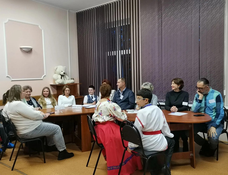 Стартовал новый воспитательный проект «От Калининграда до Владивостока. Вместе с семьёй!»