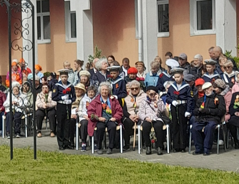 Встречая Победный май