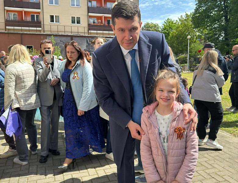 Встречая Победный май