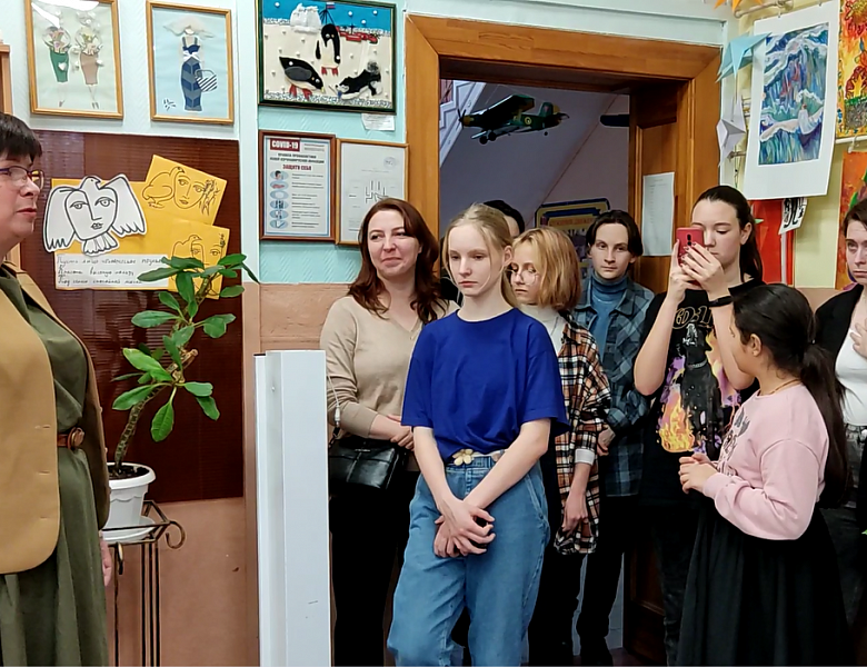 Участники Школы журналистики "Проба пера" в гостях у ДЮЦ "На Комсомольской"
