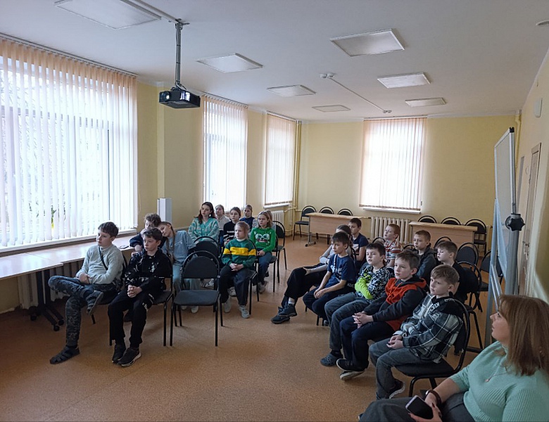 Блокадной вечности страницы…