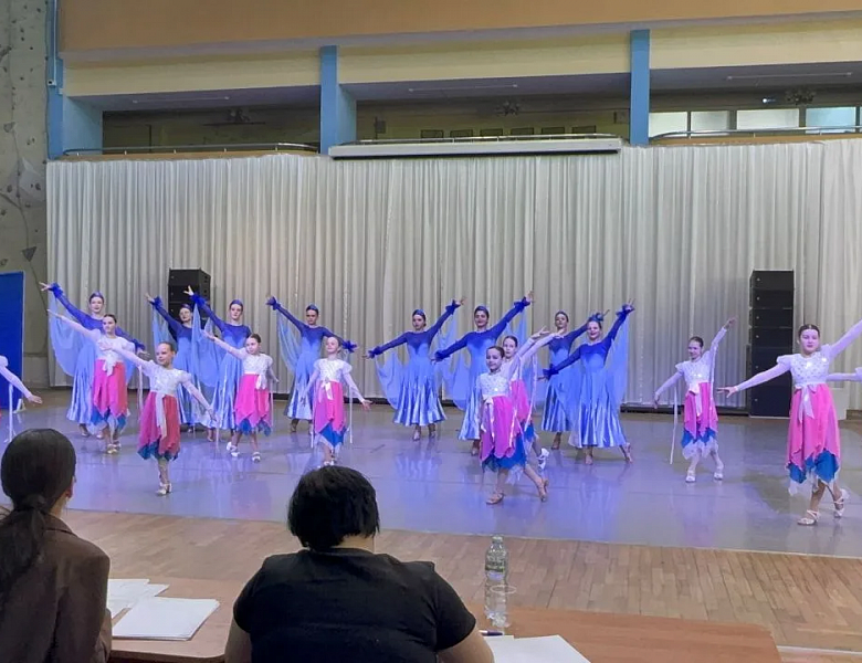 Танцевальный хоровод побед на муниципальном этапе  областного фестиваля творчества «Звёзды Балтики»-2026