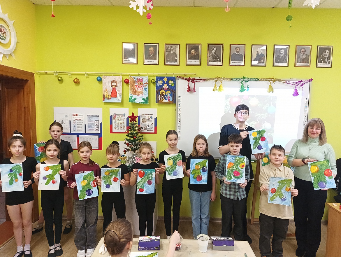 Декада декоративно-прикладного творчества «Мастерская новогоднего вдохновения» в нашем центре продолжается