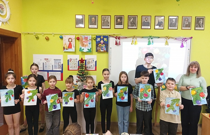 Декада декоративно-прикладного творчества «Мастерская новогоднего вдохновения» в нашем центре продолжается