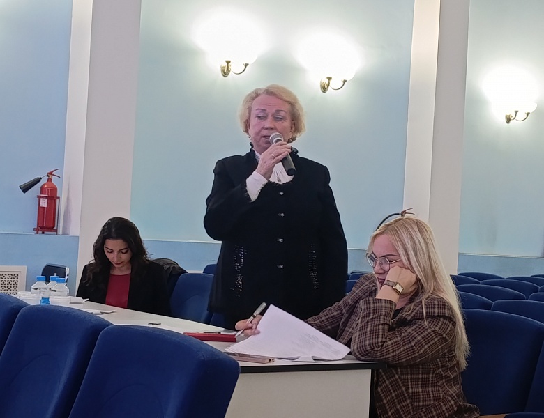 Дети поют песни о любви к Родине, к своему Отечеству! 