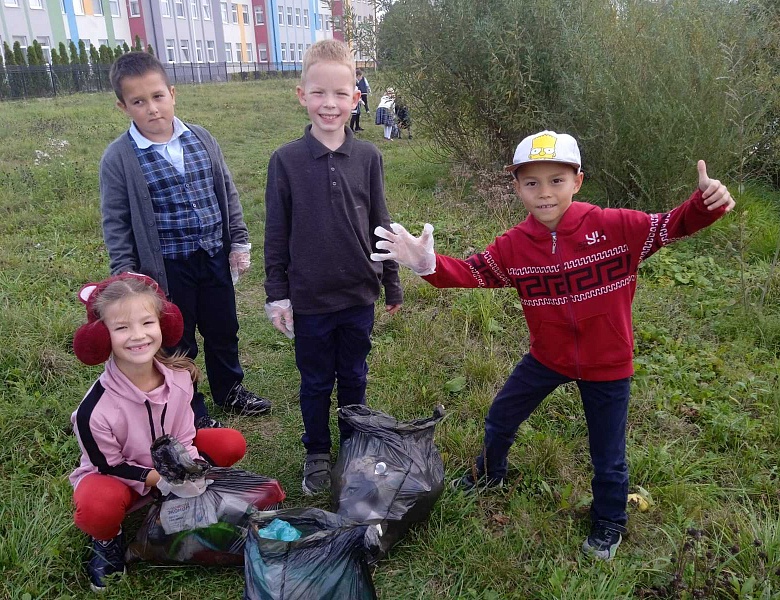 Эко-волонтёрская акция «Всемирный День морей: за чистые водоёмы!»
