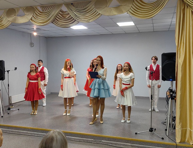 Праздничная программа «МАМА-главное слово в каждой судьбе!», посвящённая Дню Матери. 