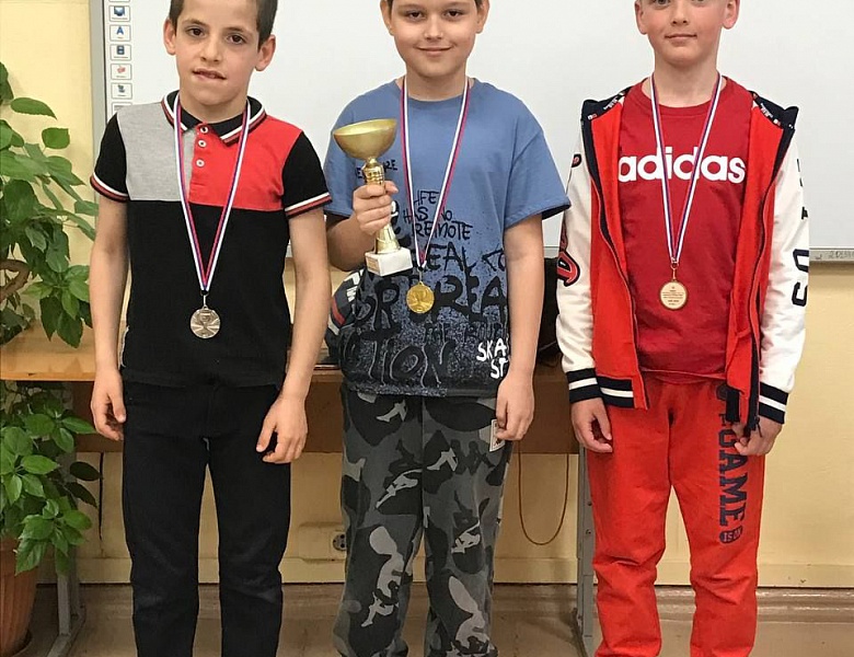 Чемпионы  шахматного турнира, посвященного 79-годовщине Победы в Великой Отечественной войне