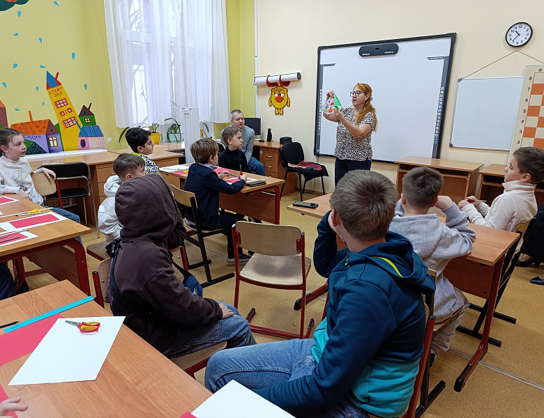 Декада декоративно-прикладного творчества продолжается