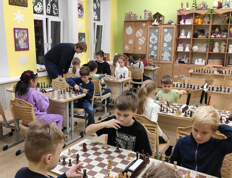 Итоги шахматного турнира,  посвященного 57-й годовщине со дня образования ДЮЦ "На Комсомольской"