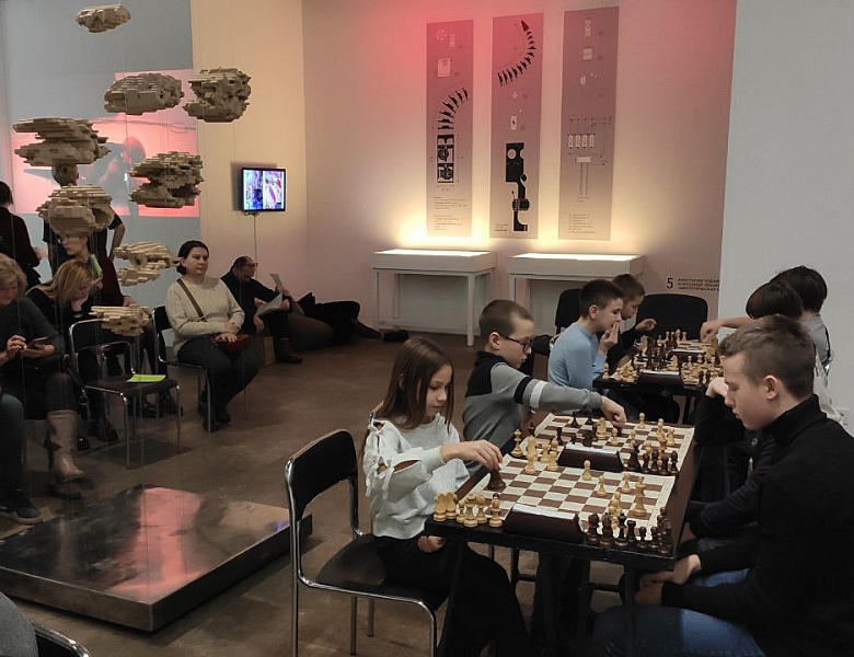 В Новый 2025 год с новыми событиями! Тематический мини-турнир "Шахматные дуэли в Пушкинском музее»