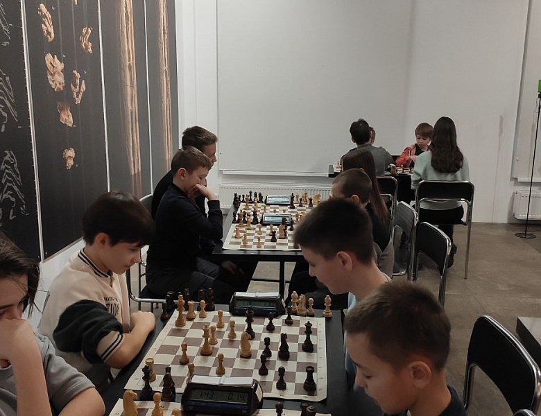 В Новый 2025 год с новыми событиями! Тематический мини-турнир "Шахматные дуэли в Пушкинском музее»