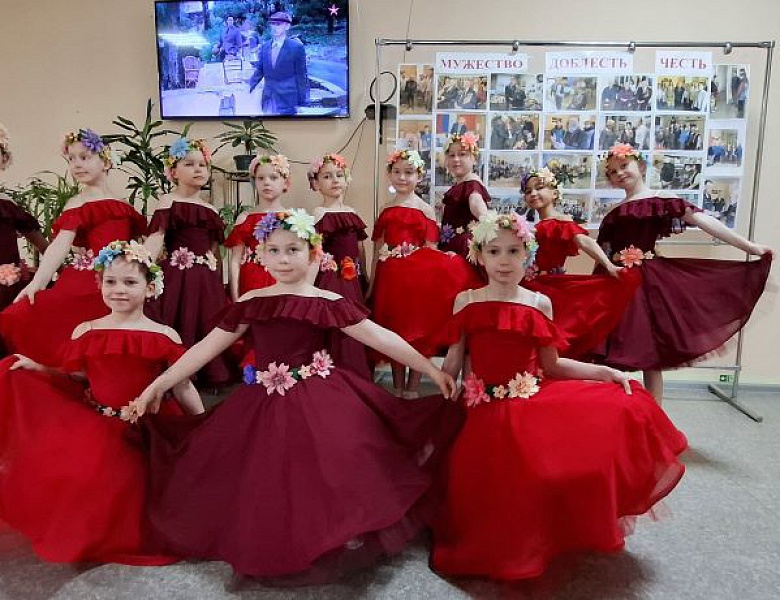 Патриотическая акция «Звёздный Победный май!» для ветеранов Госпиталя войн Калининградской области.