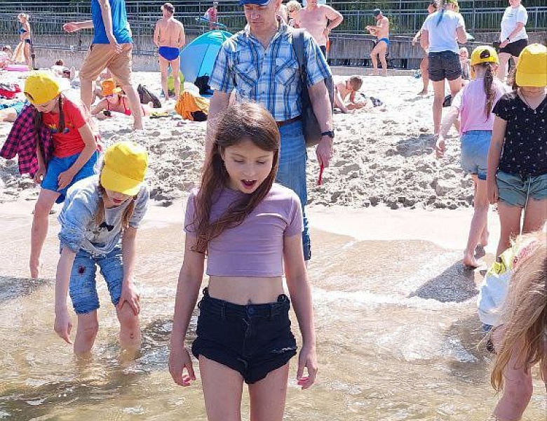 А мы на море отдыхаем!